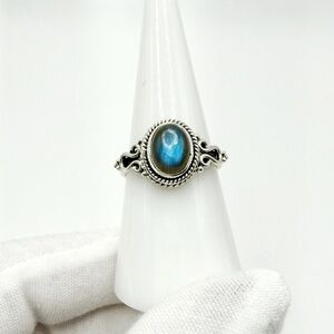 Labradorite .925 Sterling Silver Ring